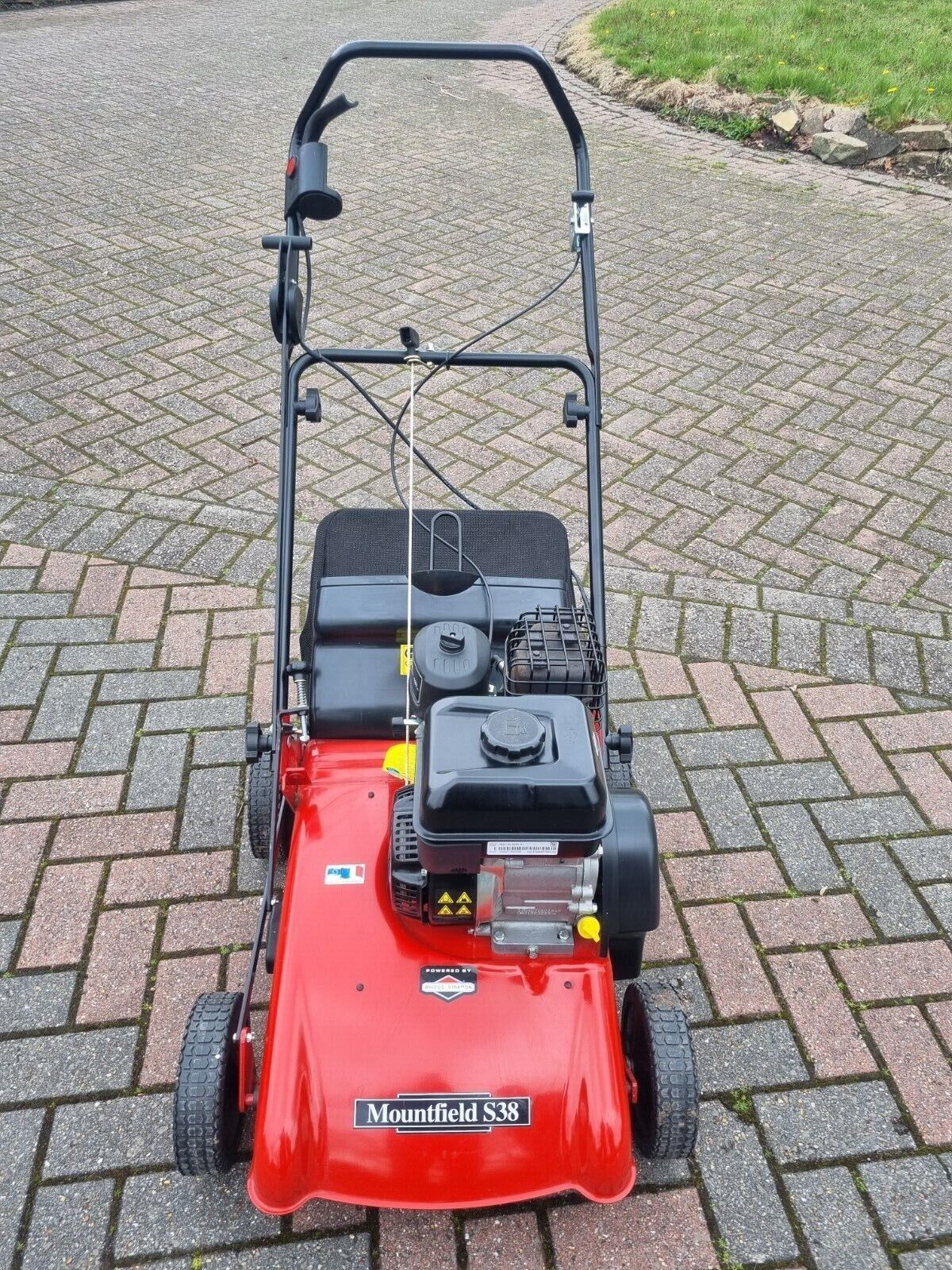 【Appliances】Petrol Lawn Scarifier, 550 Series 127cc Engine